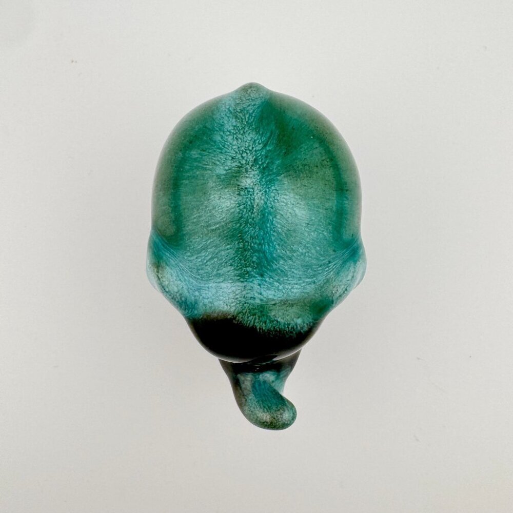 Vintage Blue Mountain Art Pottery Baby Elephant Figurine Green Glaze - Picture 6 of 7
